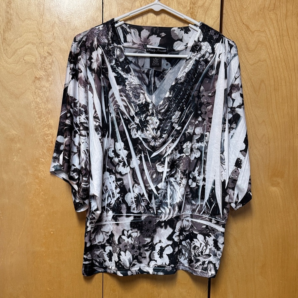 Simply irresistible top